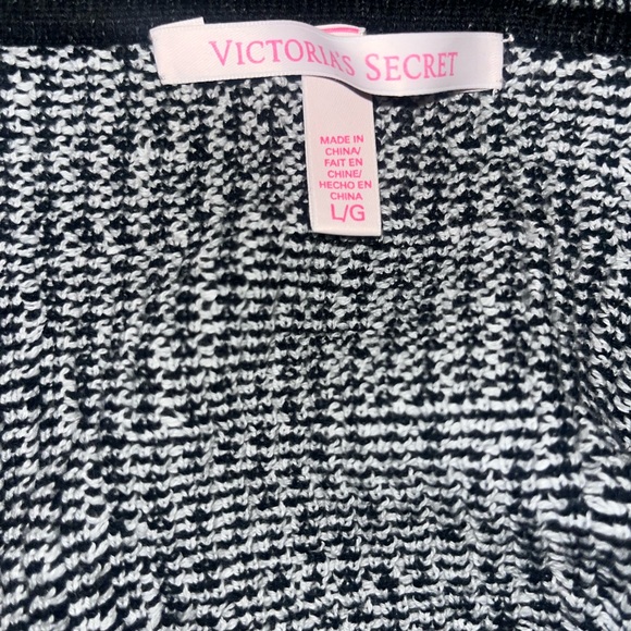 Victoria Secret Long Sleeve Knit Sweater Dress- Size Large - Picture 9 of 10